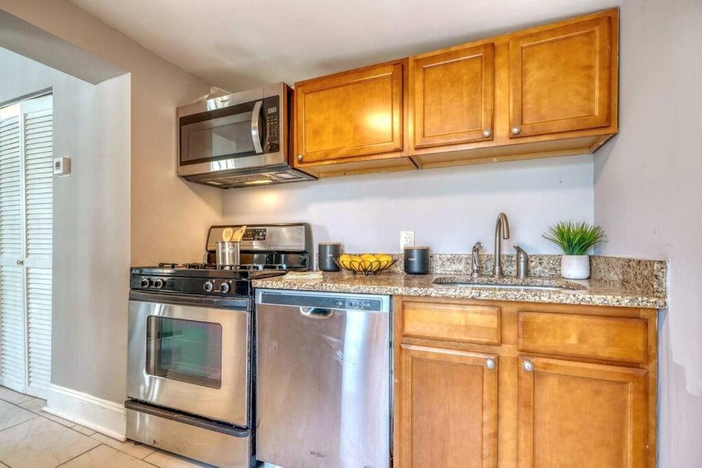 Budget Bed Room Near Downtown Inner Harbor W Free Parking Baltimore Dış mekan fotoğraf